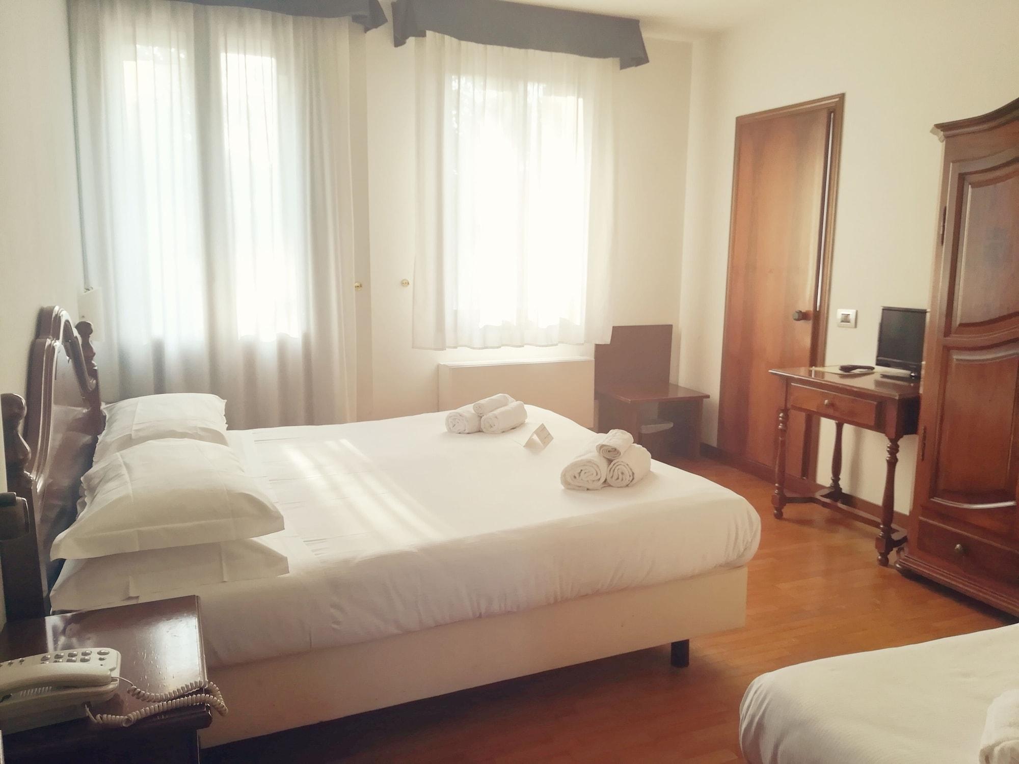Hotel Scala Treviso Buitenkant foto